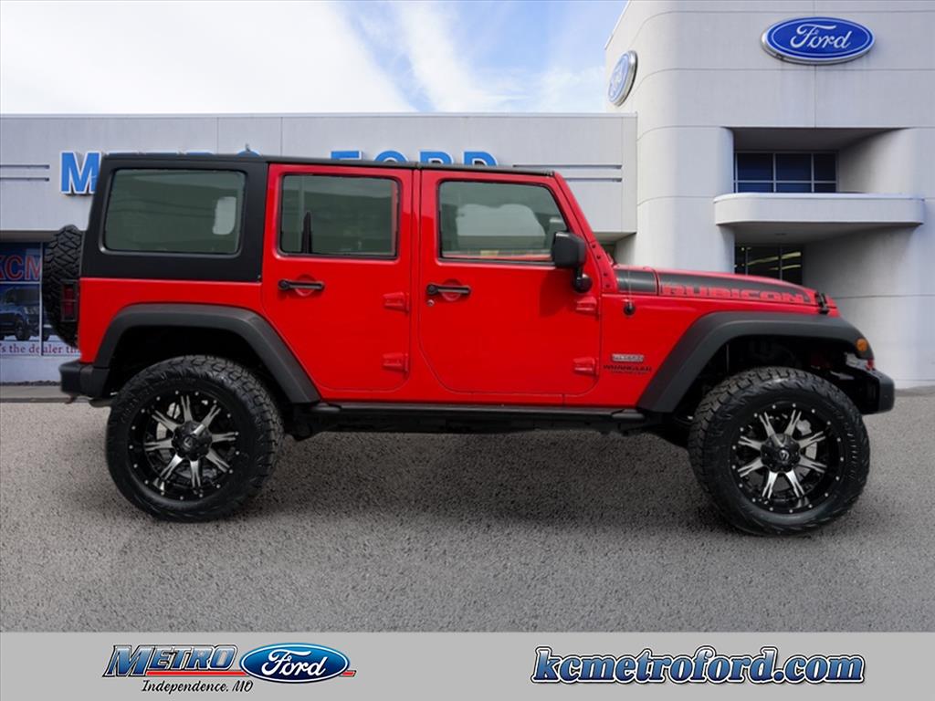 Used 2017 Jeep Wrangler Unlimited Rubicon Recon with VIN 1C4BJWFG7HL691972 for sale in Kansas City