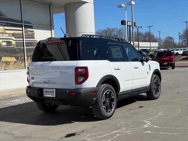 2025 Ford Bronco Sport Outer Banks photo 3