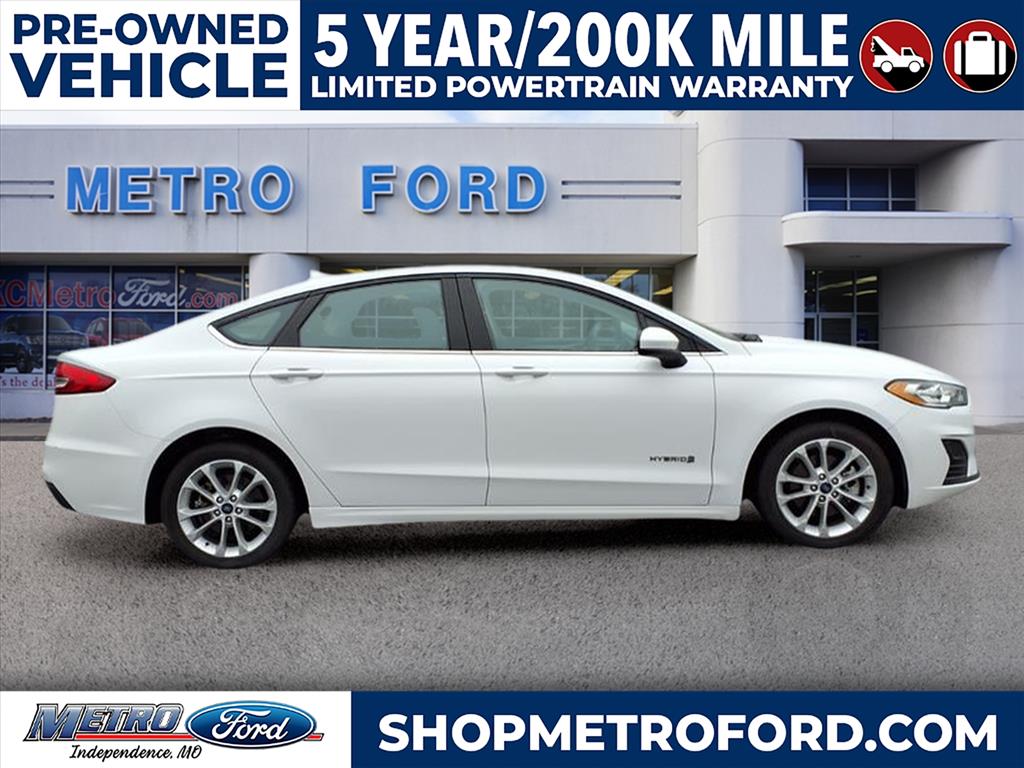 Used 2019 Ford Fusion Hybrid SE with VIN 3FA6P0LUXKR255686 for sale in Kansas City