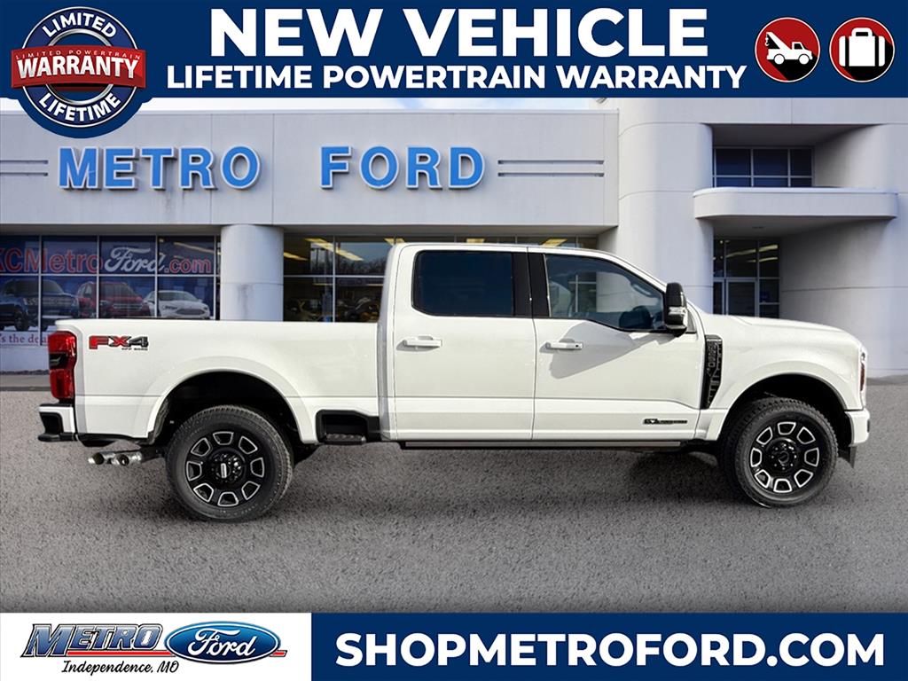 2025 Ford F-250 Platinum photo 2