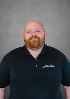 Staff member Michael Henry from ID_ec36872e5436
