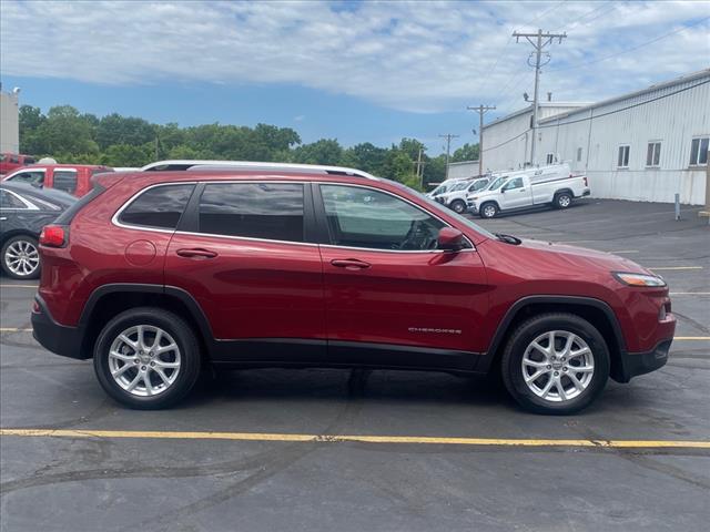 Used 2017 Jeep Cherokee Latitude with VIN 1C4PJLCB2HW535818 for sale in Kansas City