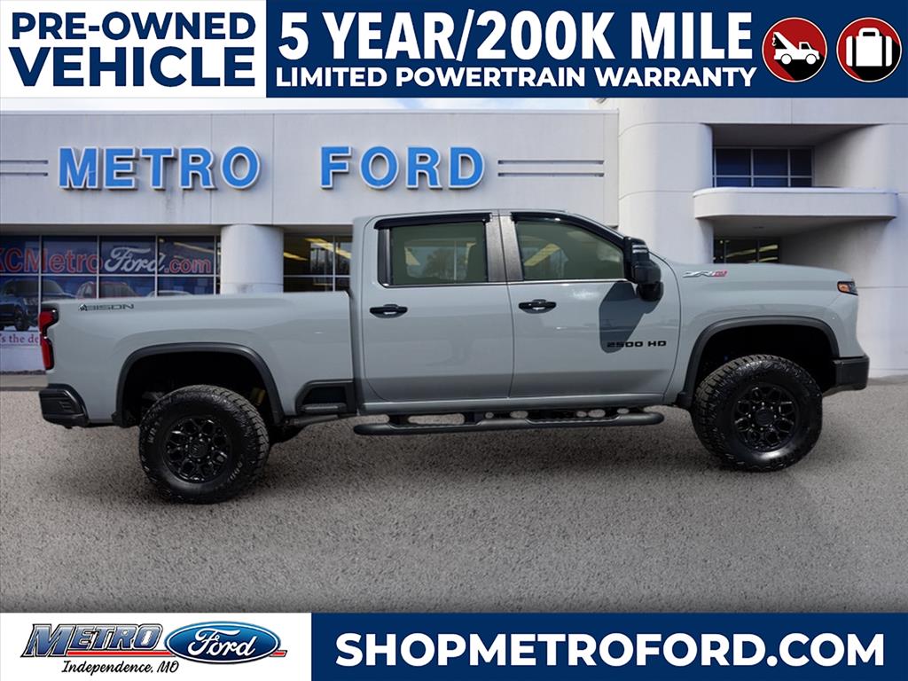 Used 2024 Chevrolet Silverado 2500HD ZR2 with VIN 1GC4YYEY5RF409659 for sale in Kansas City
