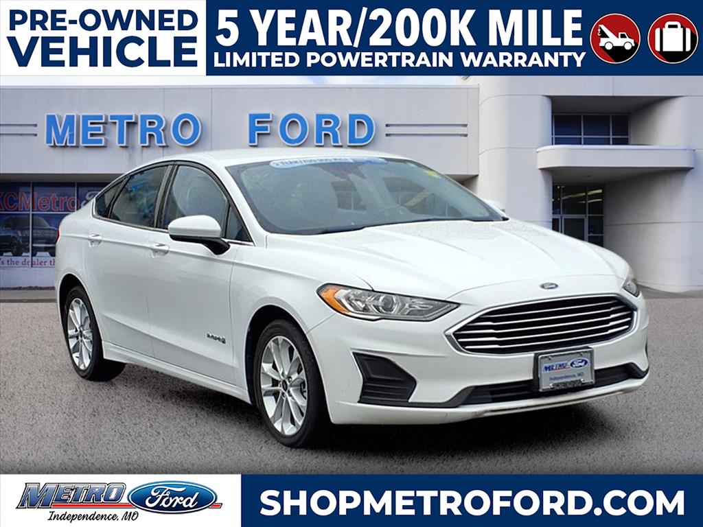 2019 Ford Fusion Hybrid Sedan 