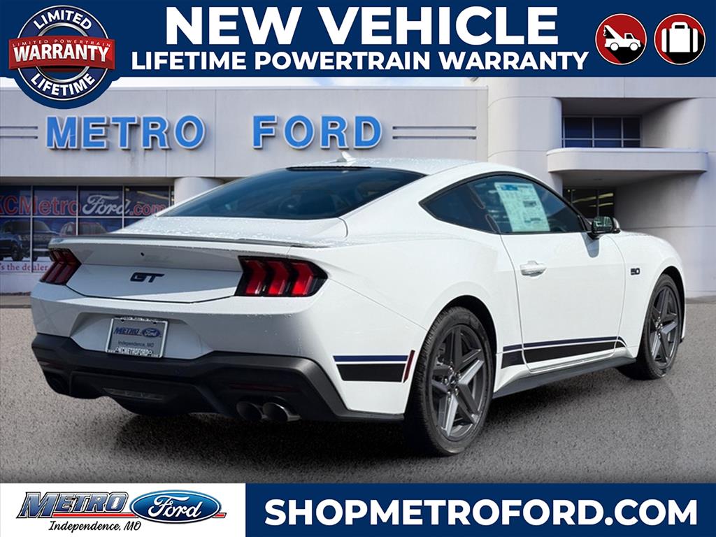 2025 Ford Mustang GT Premium photo 3