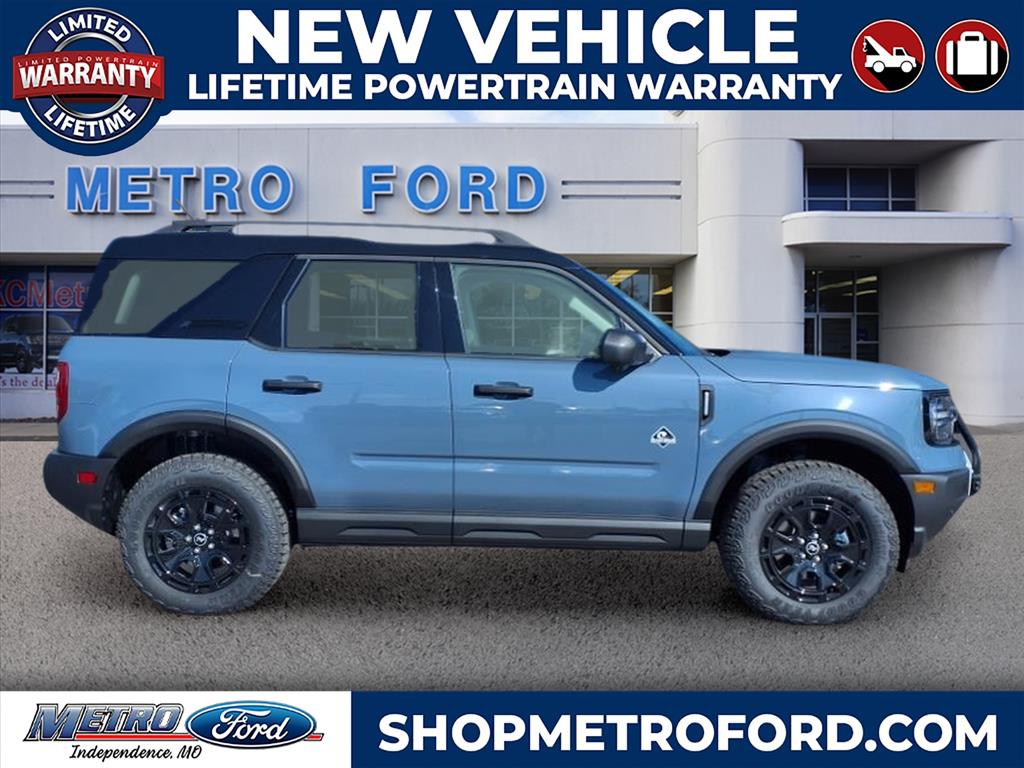 2025 Ford Bronco Sport Outer Banks photo 2