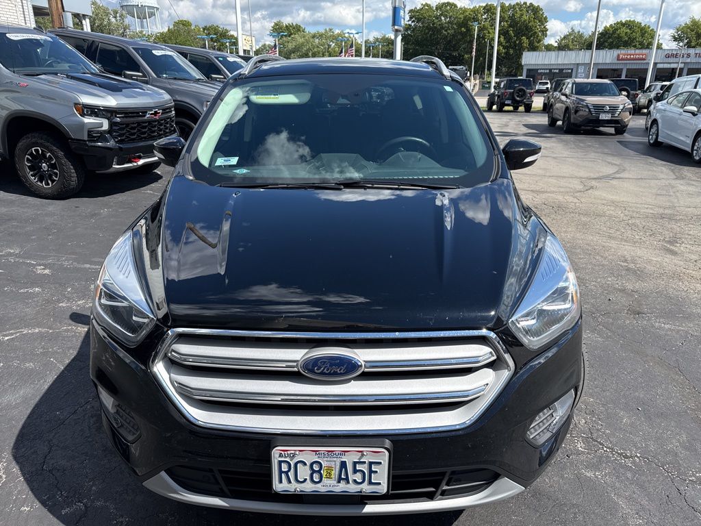 2018 Ford Escape Titanium photo 2