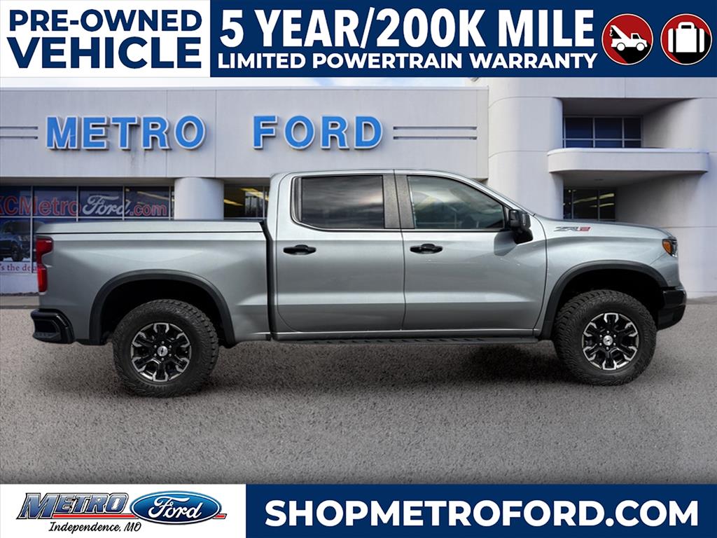 Used 2023 Chevrolet Silverado 1500 ZR2 with VIN 3GCUDHEL1PG303401 for sale in Kansas City
