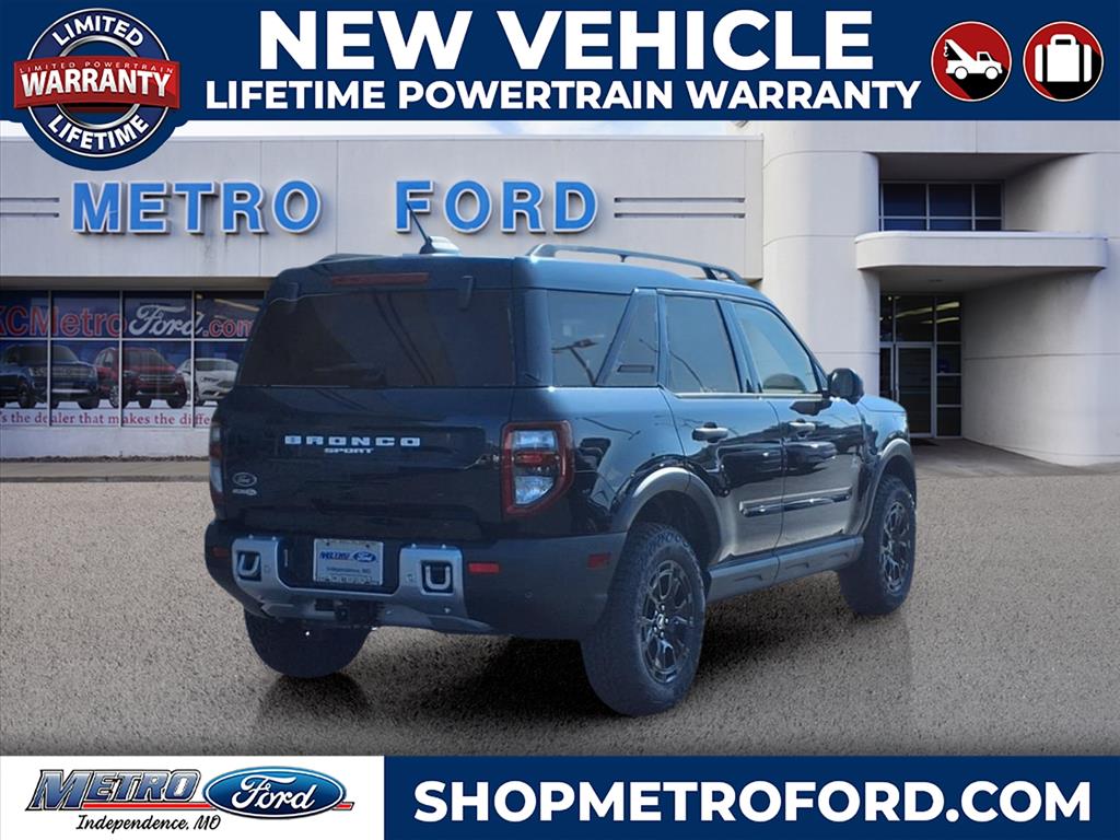 2025 Ford Bronco Sport Outer Banks photo 3