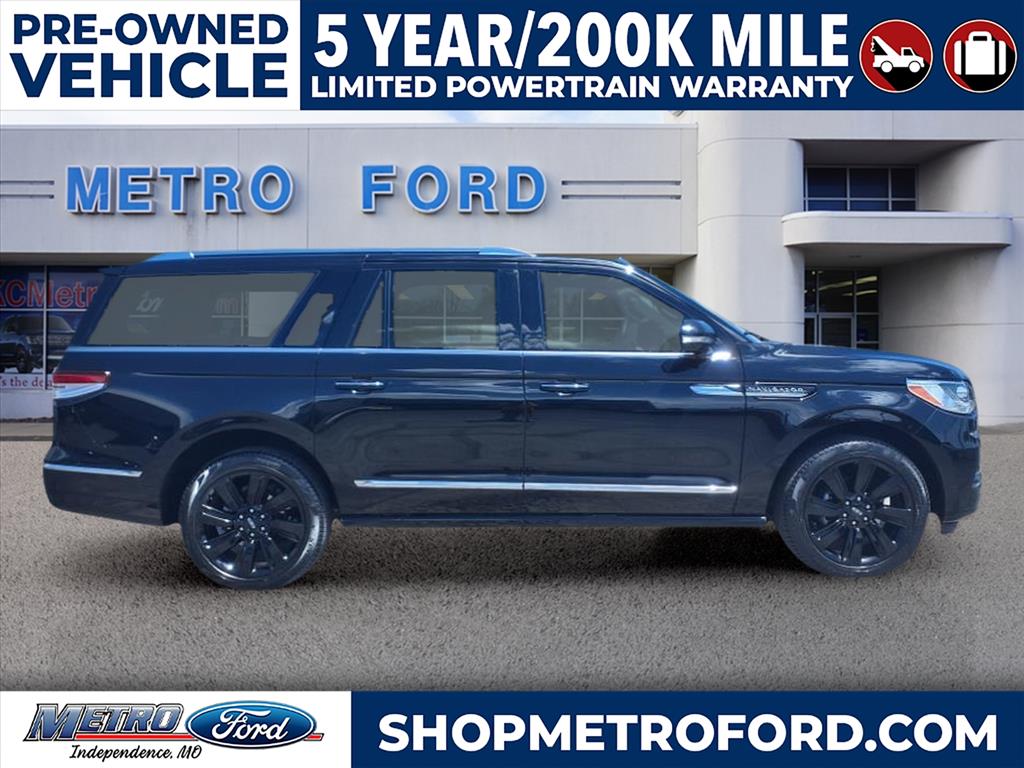 Used 2023 Lincoln Navigator Reserve L with VIN 5LMJJ3LG2PEL00771 for sale in Kansas City