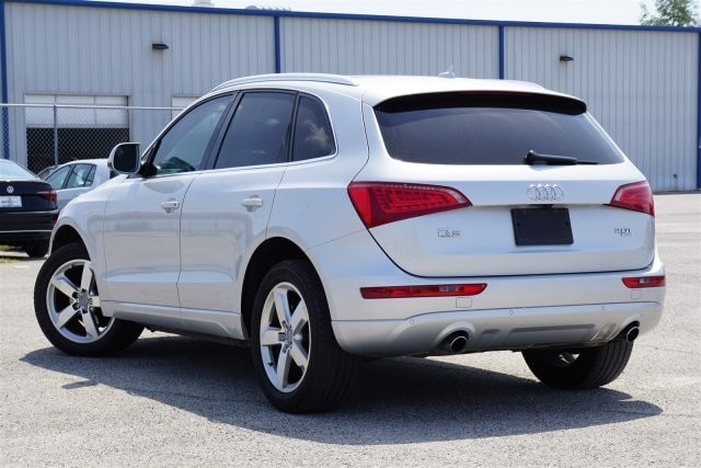 Used 2012 Audi Q5 Premium with VIN WA1LFAFP1CA092217 for sale in Houston, TX