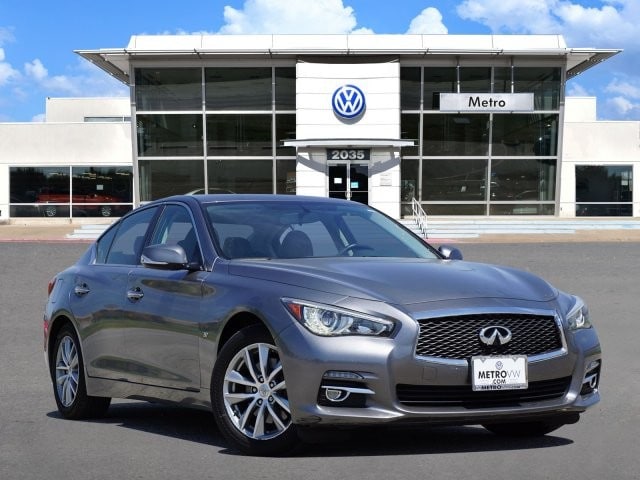2015 INFINITI Q50
