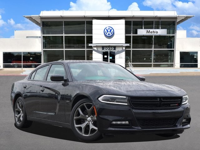 2015 Dodge Charger R/T's photo