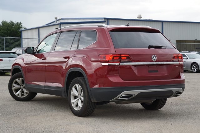 Used 2018 Volkswagen Atlas S with VIN 1V2AR2CA9JC518214 for sale in Houston, TX