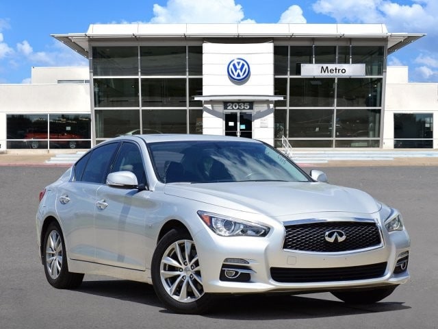 2014 INFINITI Q50 Premium's photo