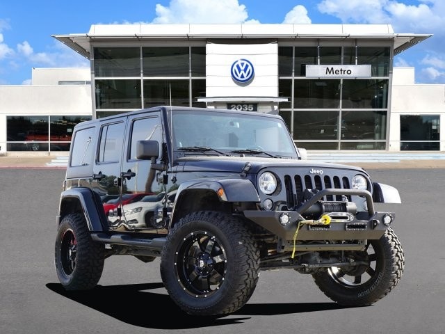 2014 Jeep Wrangler Unlimited Sahara's photo