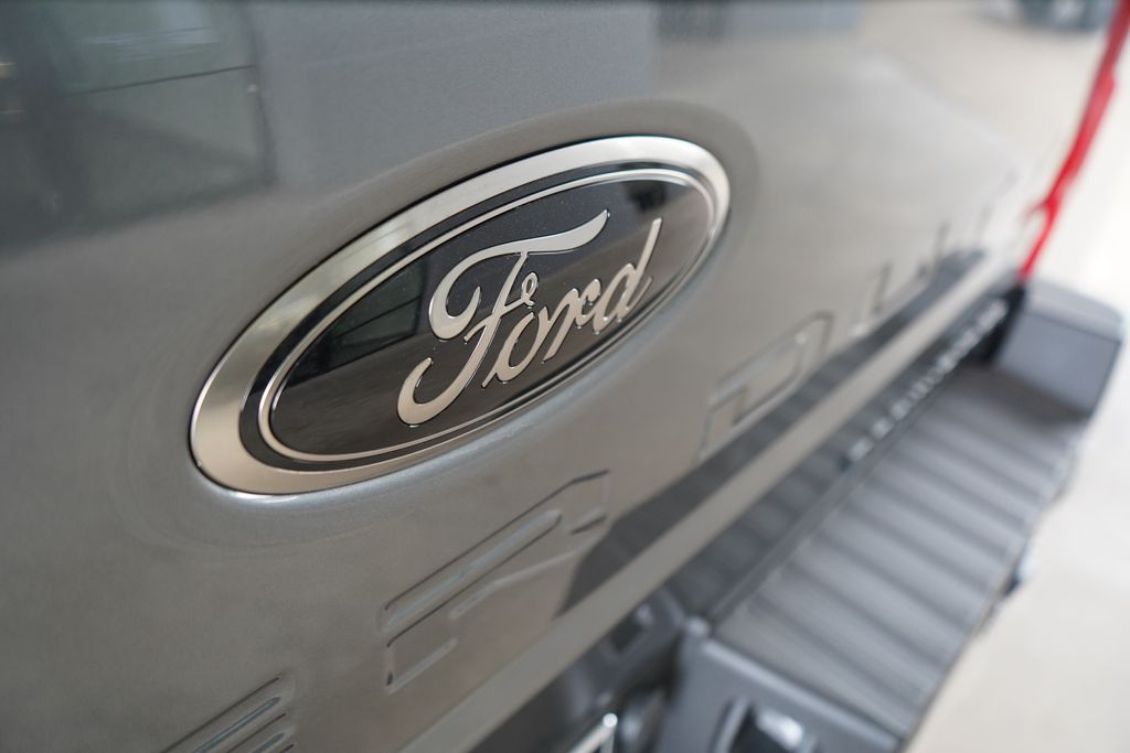 2026 Ford F-250 Super Duty Lariat - Photo 6