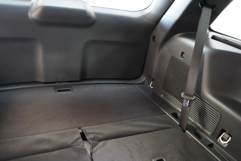 2026 Ford Explorer ST - Photo 22