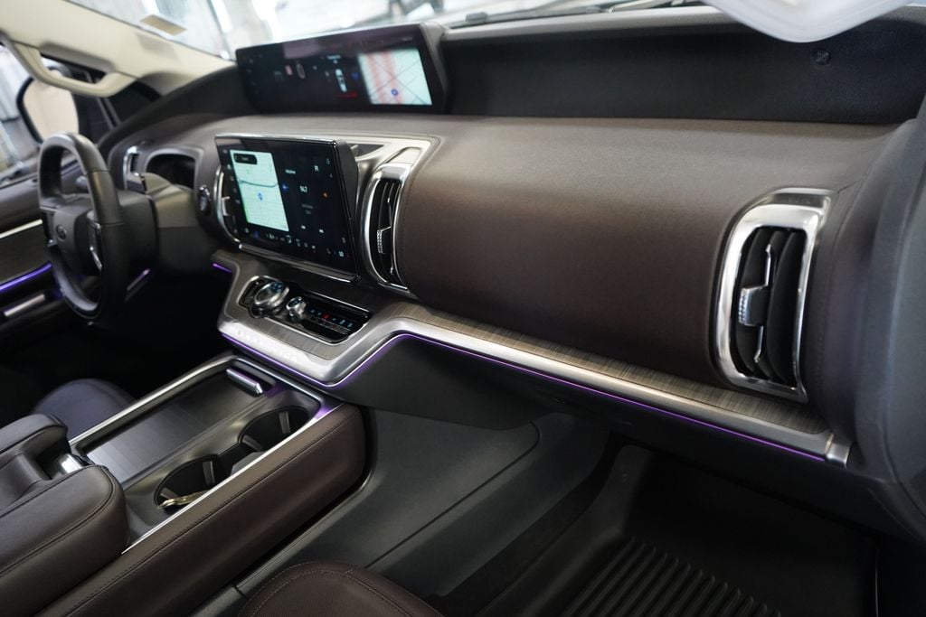 2025 Ford Expedition Platinum - Photo 19