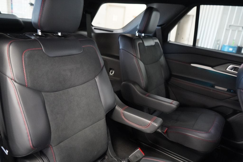 2026 Ford Explorer ST - Photo 21