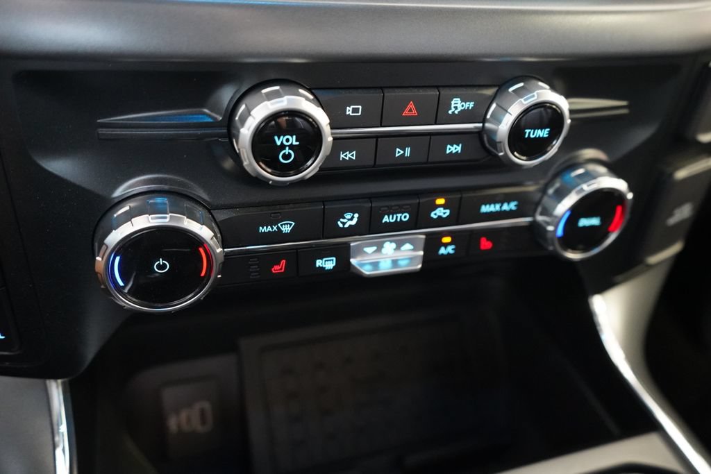 2025 Ford F-150 XLT - Photo 41
