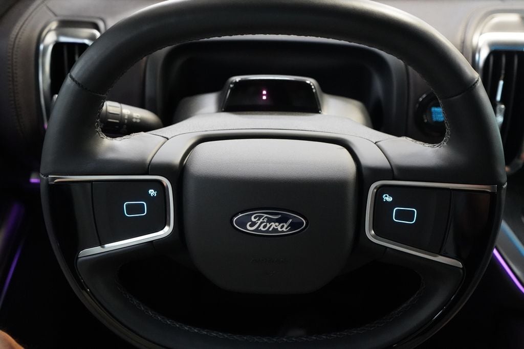 2025 Ford Expedition Platinum - Photo 31