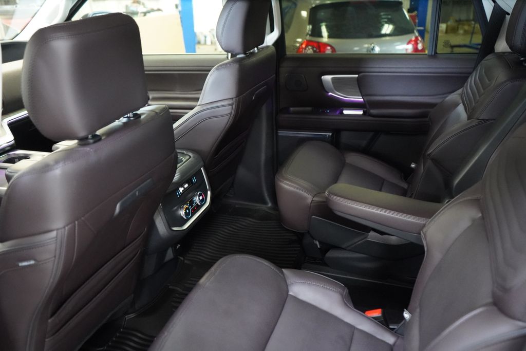 2025 Ford Expedition Platinum - Photo 27