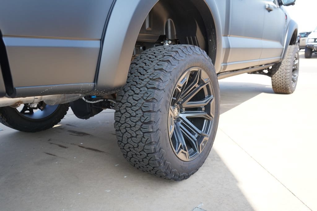2025 Ford F-150 XLT - Photo 10
