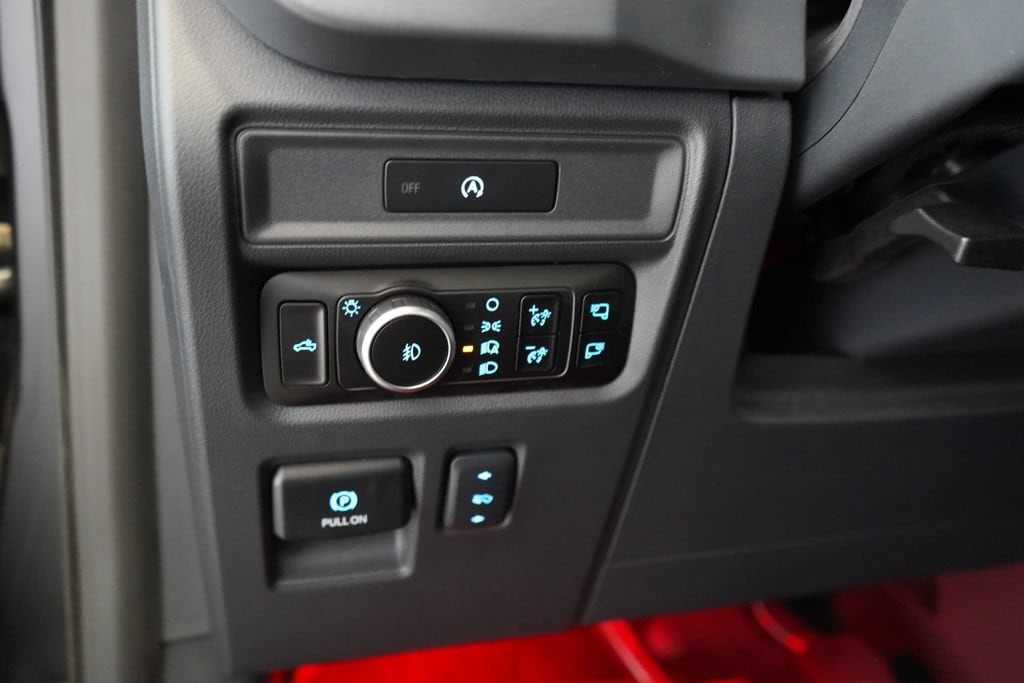 2025 Ford F-150 XLT - Photo 32