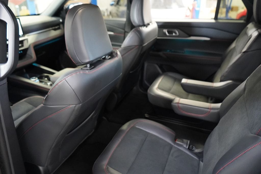 2026 Ford Explorer ST - Photo 26