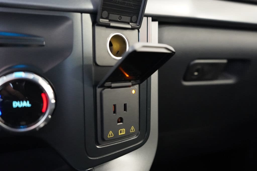 2025 Ford F-150 XLT - Photo 42