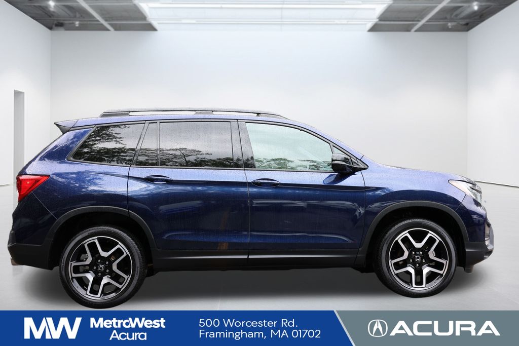 2022 Honda Passport Elite photo 2