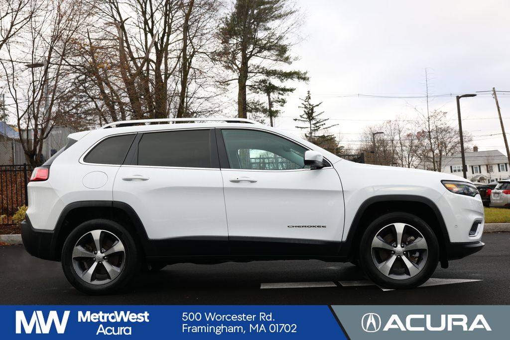 2021 Jeep Cherokee Limited photo 3