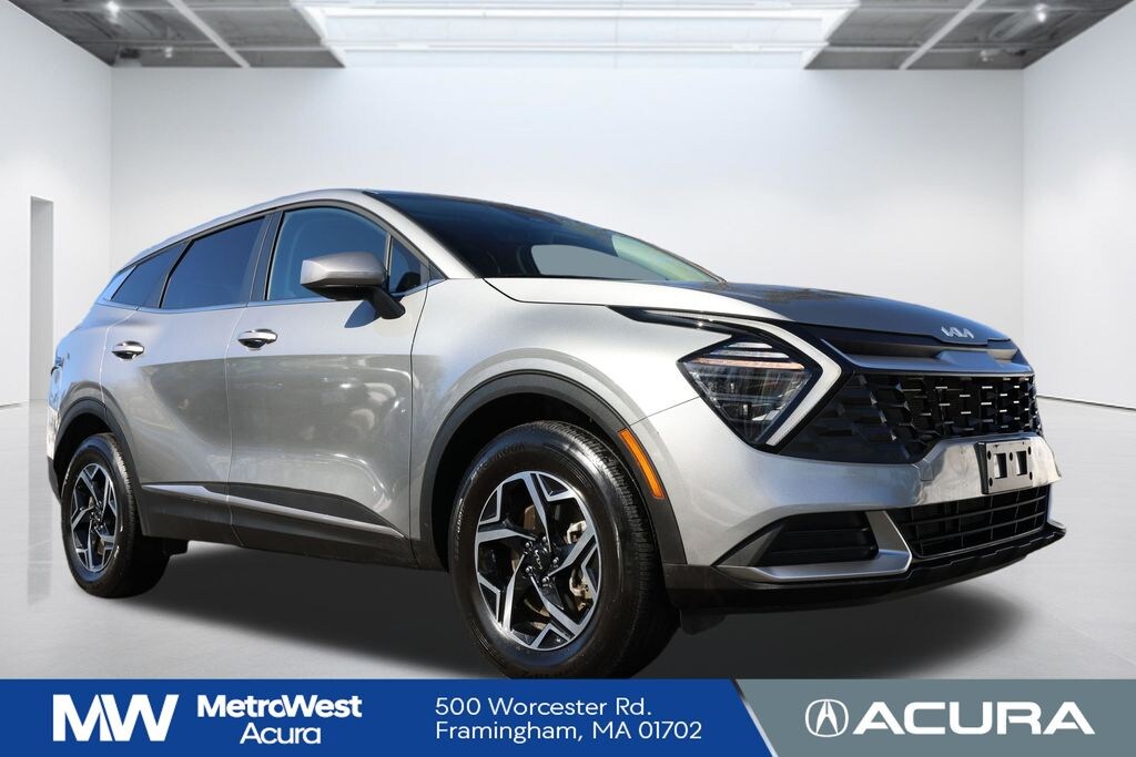 Used 2025 Kia Sportage LX SUV