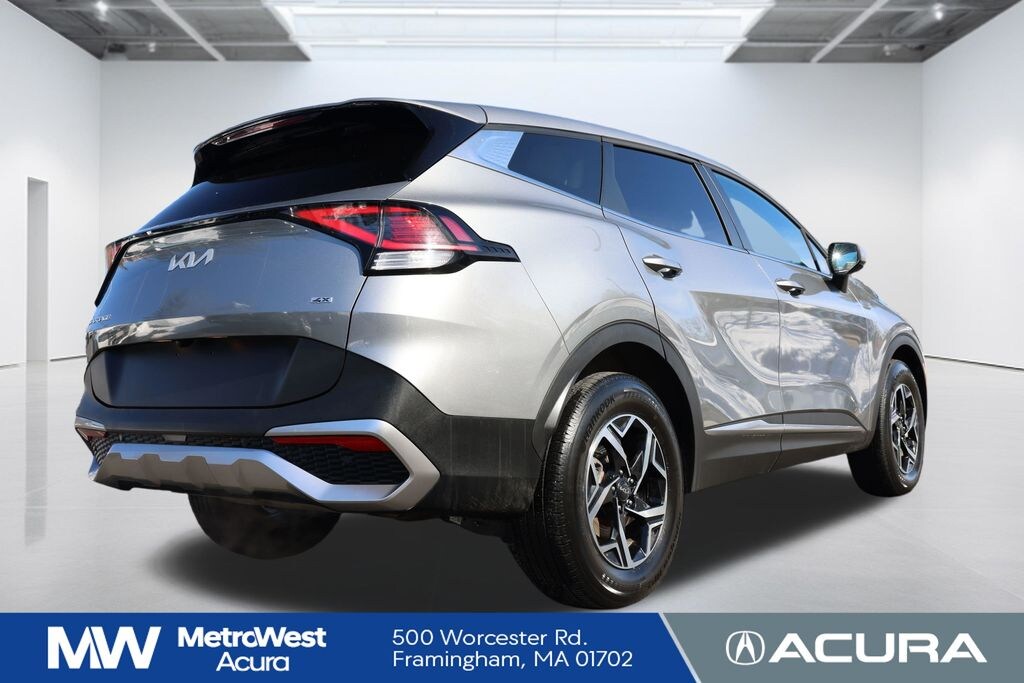 Used 2025 Kia Sportage LX SUV