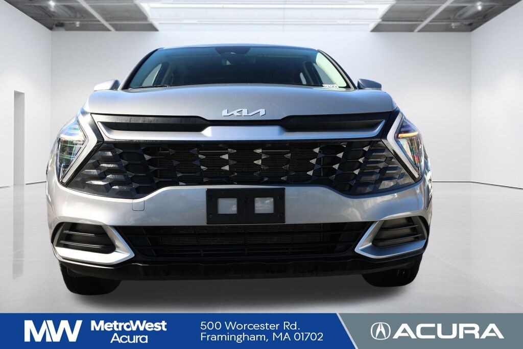 Used 2025 Kia Sportage LX SUV