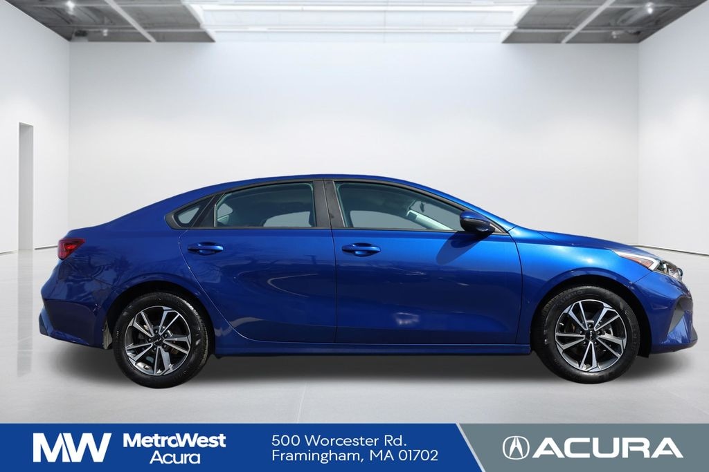 Used 2024 Kia Forte LXS Sedan