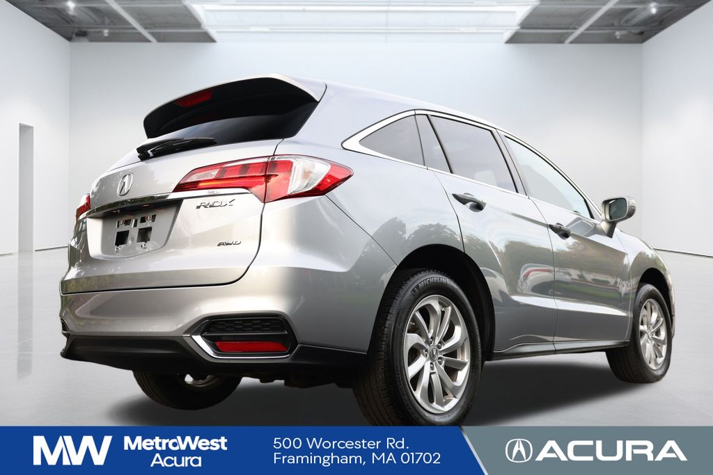 2017 Acura RDX Base Plus photo 3