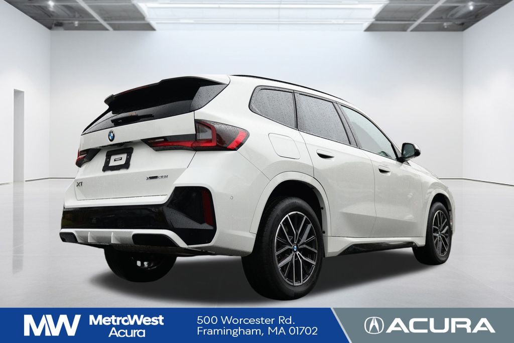 2023 Bmw X1 XDrive28i photo 4