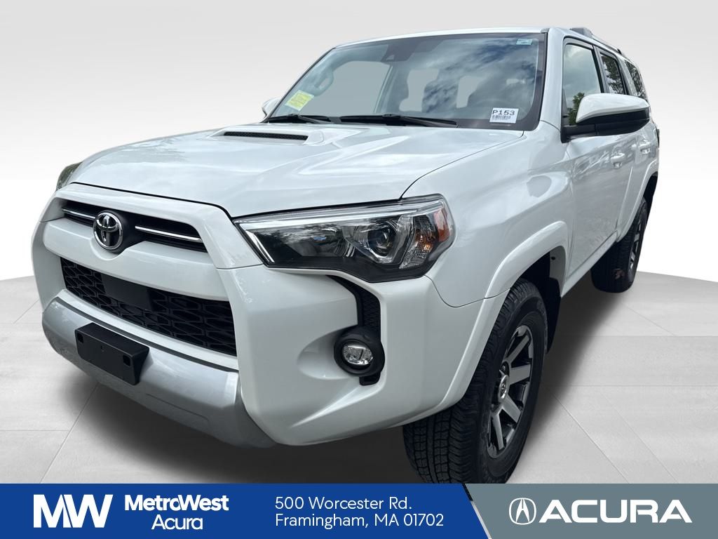2024 Toyota 4Runner TRD photo 2