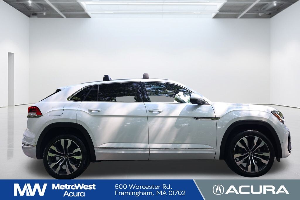 Used 2022 Volkswagen Atlas Cross Sport 3.6L V6 SEL Premium R-Line SUV