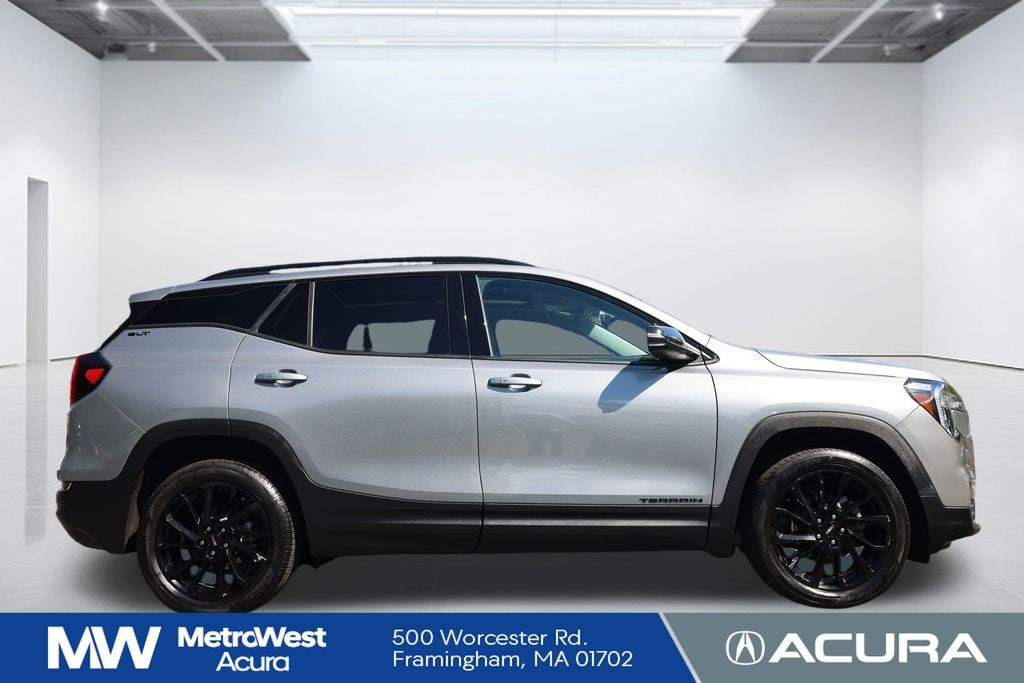 Used 2024 GMC Terrain SLT SUV