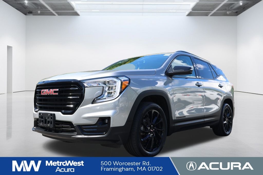 Used 2024 GMC Terrain SLT SUV