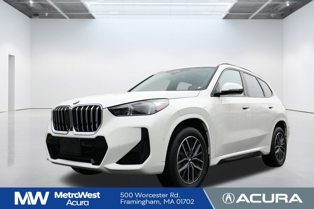 2023 BMW X1 28i's photo