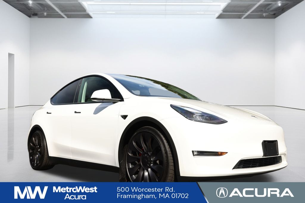 2024 Tesla Model Y Performance photo 3