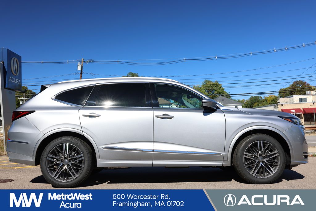 2026 Acura MDX SH-AWD Advance photo 4