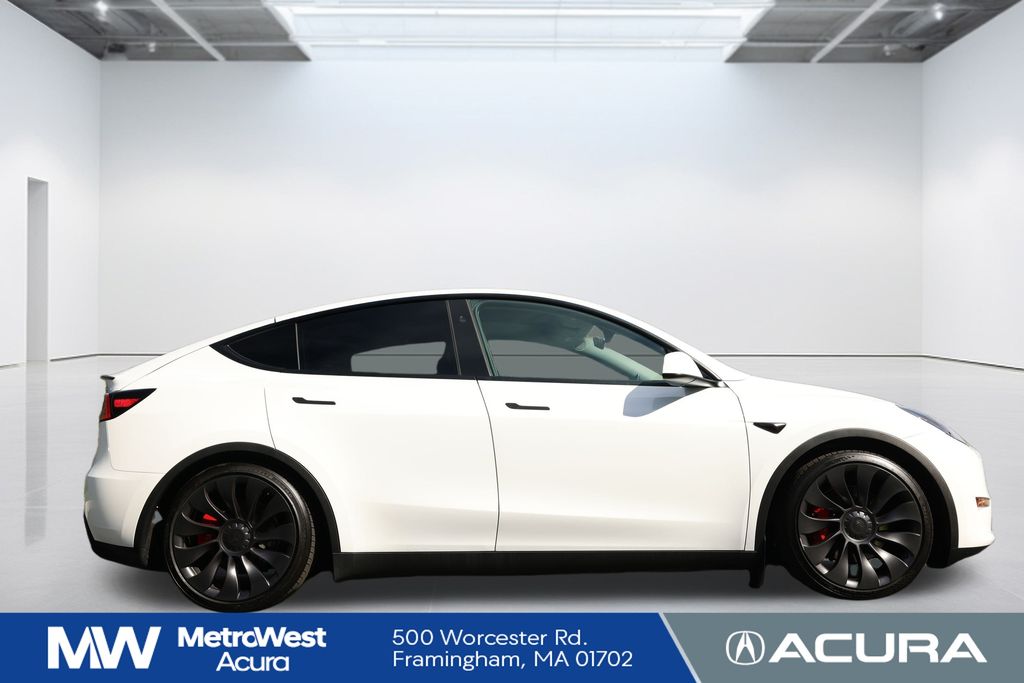 2024 Tesla Model Y Performance photo 4
