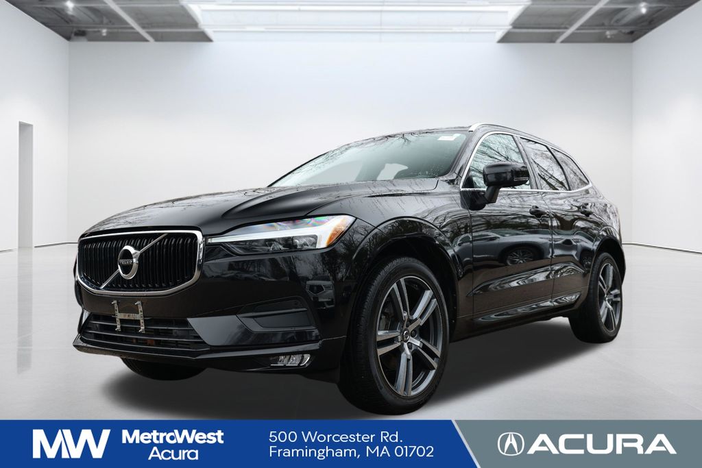2021 Volvo XC60 Momentum