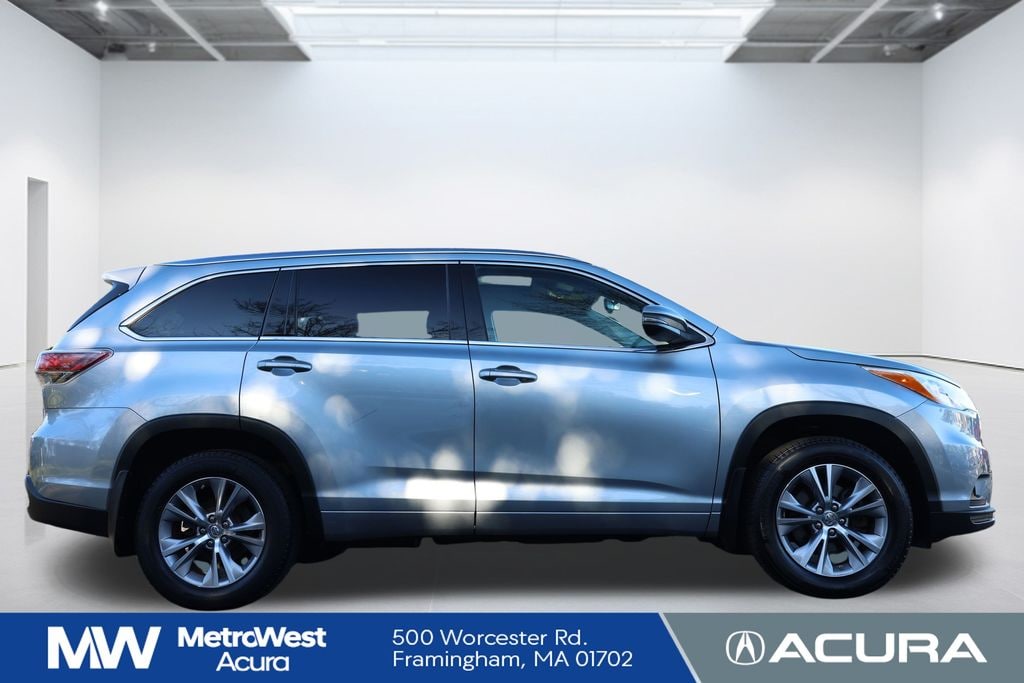 Used 2014 Toyota Highlander XLE V6 SUV