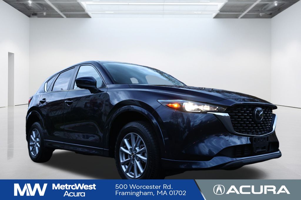 2025 Mazda CX-5 2.5 S Preferred photo 3